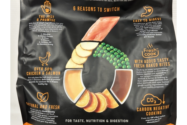 Harringtons JUST 6 Ingredients Dry Adult Dog Food CHICKEN & VEGETABLES 4 X 2kg Bags