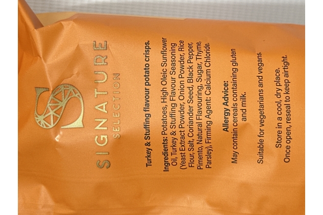Turkey & Stuffing Flavour Crisps | 8 X 150g Sharing Bags | Signature Selection