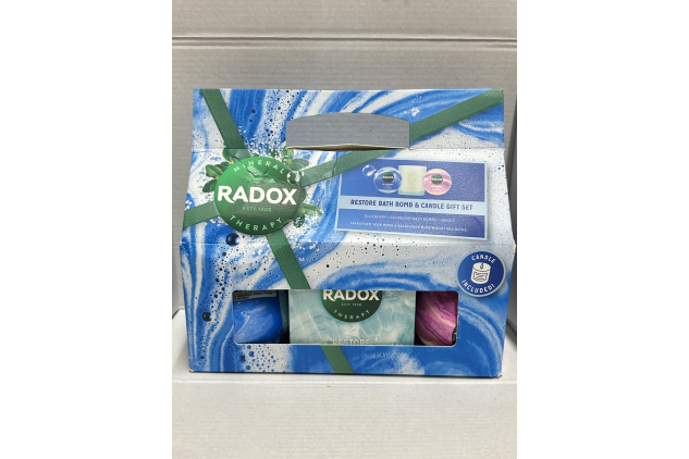 Radox Mineral & Therapy Restore Bathbomb And Candle Gift Set 450g