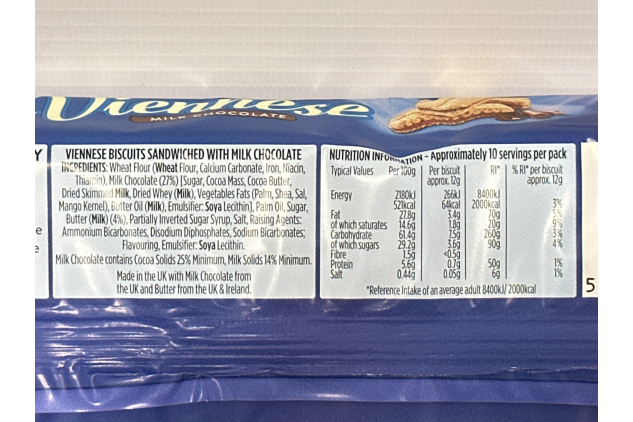 Fox’s Biscuits Favourites Milk Chocolate Viennese 120g | Buttery Crunch & Chocolate Treats