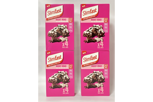 SlimFast Meal Replacement Bars Rocky Road - High Protein, Low Calorie Snack for Weight Loss, 16 x 60g Multipack with 23 Vitamins & Minerals