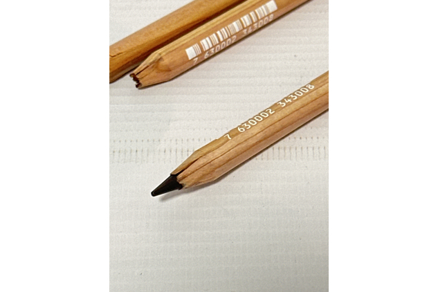 Caran d'Ache Luminance 6901.639 Colour Pencil Artist Colour 639 Dark Indigo Pack of 3 | DAMAGED ITEM SEE DESCRIPTION