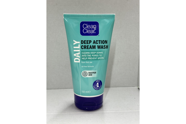 Clean and Clear Deep Action Cream Wash 150ml