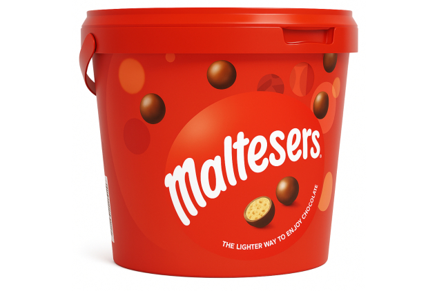 Maltesers Milk Chocolate Bucket 440g | Light Crunchy Honeycomb Centre Treat Tub