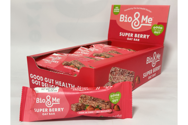 Bio & Me Super Berry Oat Bars – 36 × 38g – High Fibre Vegan Snack – Gut-Loving Recipe with Plant-Based Ingredients
