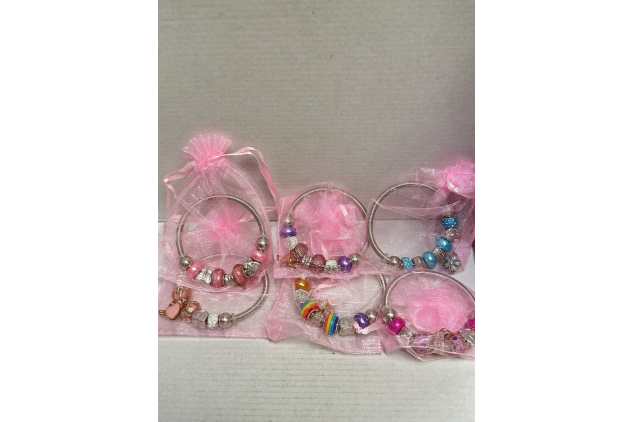 Girl Bracelet Girls Jewellery Bead Bracelets Set Party Favor as Birthday Gift for Kids and Little Girls 6 Pieces
