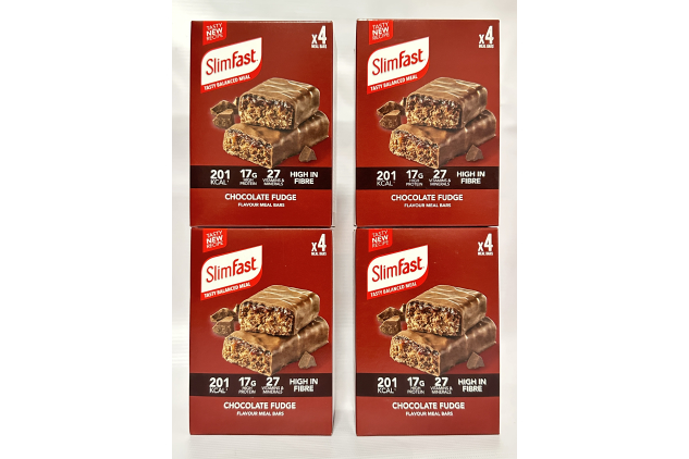 SlimFast Chocolate Fudge Meal Replacement Bars – 16 x 60g (4 Packs of 4) – High Protein & 27 Vitamins