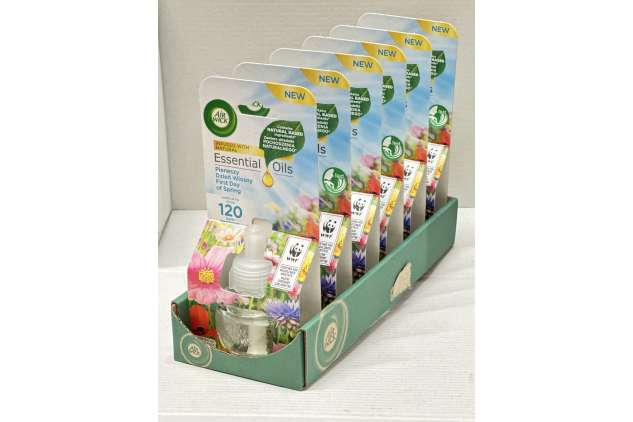 Air Wick Essential Oils Plug-In Refills – First Day of Spring – 6 x 19ml