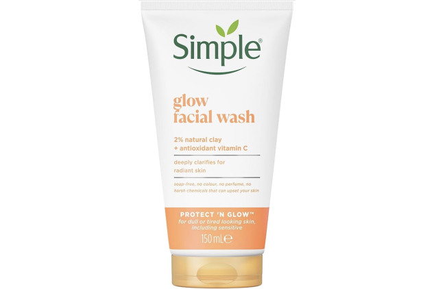 Simple Protect ‘N’ Glow Express Glow Clay Polish Cleanser 150 ml