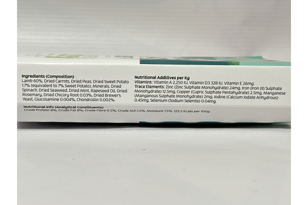 Vet’s Kitchen Sensitive Care Wet Dog Food Lamb & Sweet Potato Grain Free | 10 x 395g
