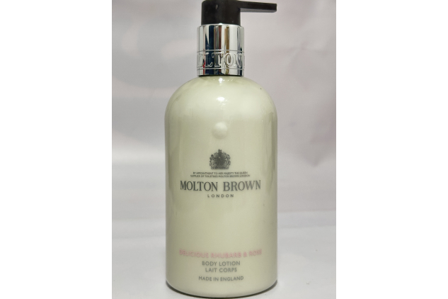 Molton Brown Delicious Rhubarb & Rose Body Lotion 300ml