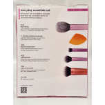 Real Techniques Everyday Essentials Makeup Brush Set with Sponges | 6 Piece Kit