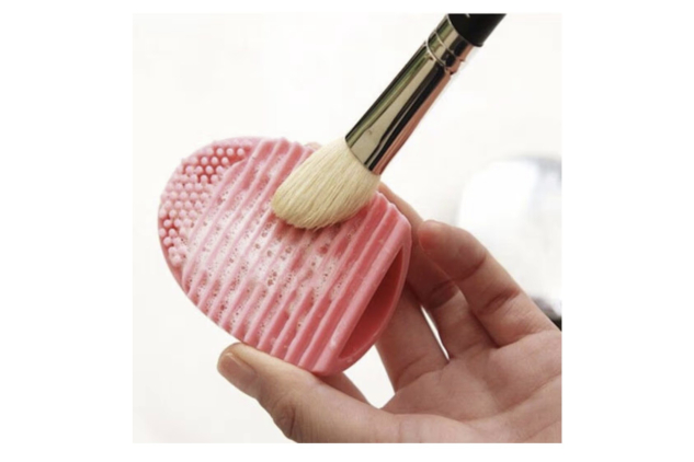 Silicone Makeup Brush Cleaner Pink Egg Shape Scrubber for Brushes and Beauty Sponges