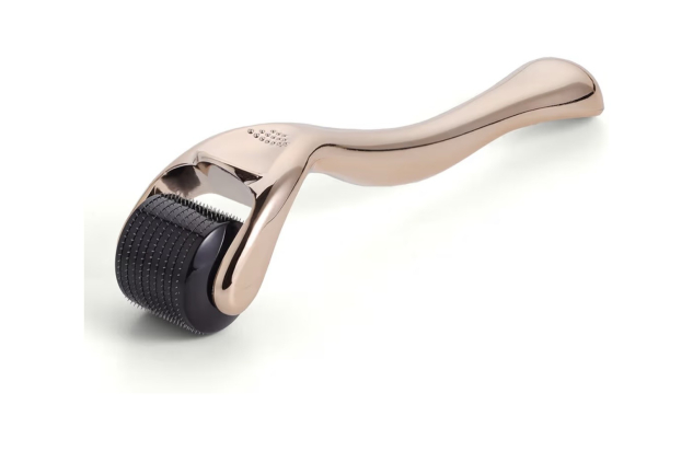 Derma Roller Microneedle Roller for Face 0.5mm Needle 540 Micro Needle Roller Skin Care for Wrinkles, Stretch Marks, Acne Spot, Hair Loss, Beard Roller Hair Growth Kit