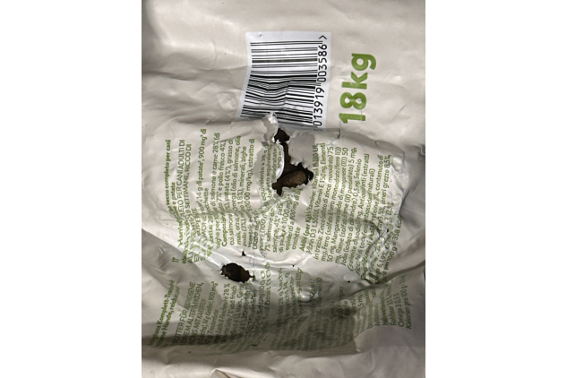 Harringtons Adult Complete Dry Dog Food Salmon & Potato | 18kg | DAMAGED BAG
