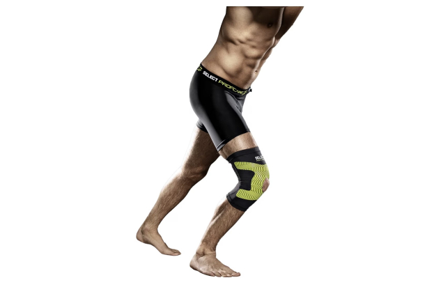 Derbystar Unisex Adult Compression Knee Bandage Black Size XS 30 - 33cm