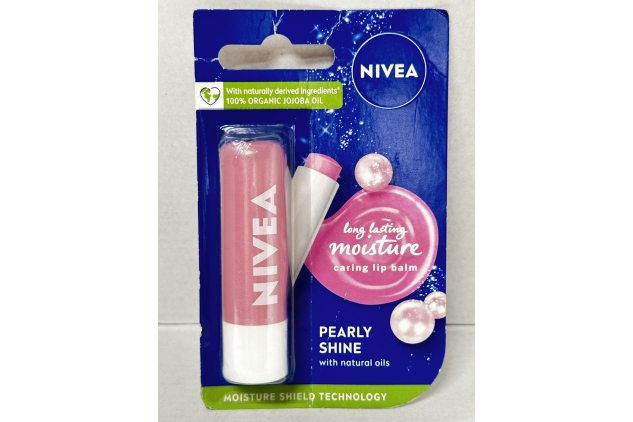 Nivea Pearly Shine Lip Balm 4.8g Long Lasting Moisture With Natural Oils
