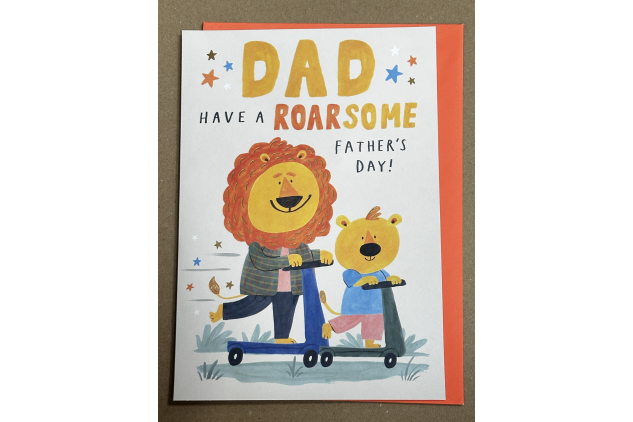 Hallmark Dad Roarsome Father’s Day Card