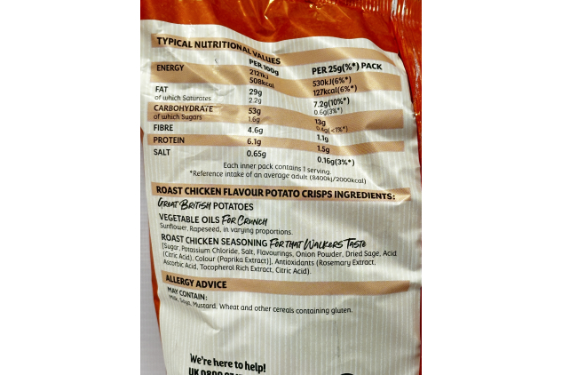 Walkers Crispy Roast Chicken Flavour Potato Crisps 6 Pack | 6 x 25g Multipack | Made with 100% British Potatoes