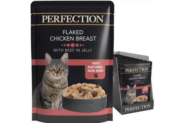 HiLife Perfection Flaked Chicken Breast with Beef in Jelly Cat Food Pouches 18 x 70g | Natural Complementary Wet Cat Food 1.26kg