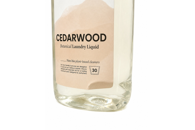 Wilton London Cedarwood Non-Bio Laundry Liquid 1.05L - 30 Washes Dented Bottle