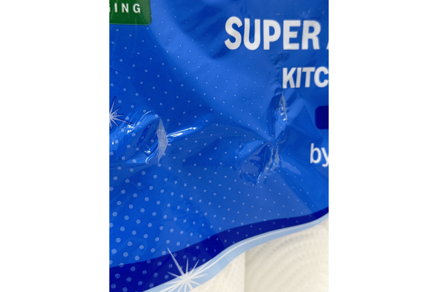 by Amazon Classic 3-Ply Kitchen Roll 3 x 80 Sheets | Damaged Plastic Packaging