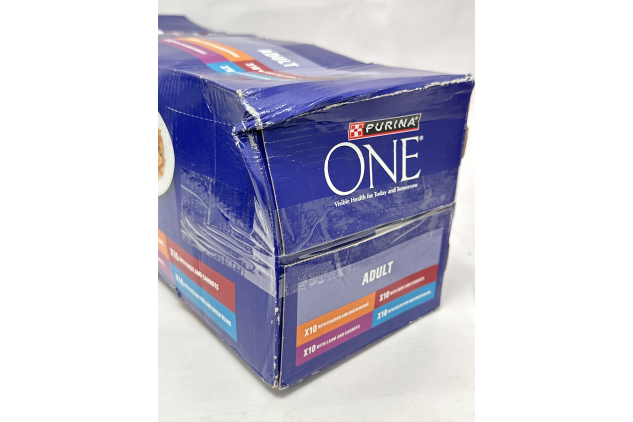 Purina ONE Adult Mini Fillets Mixed Selection in Gravy Wet Cat Food 40 x 85g | Damaged Outer Box Packaging