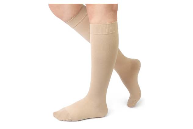Beister 20-30 mmHg Compression Socks Closed Toe Knee High Size Small