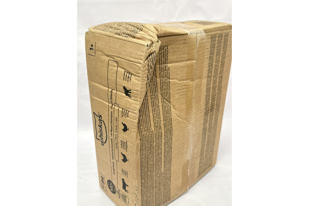 Whiskas 1+ Adult Classic Selection in Gravy Wet Cat Food 84 x 85g | Damaged Outer Box Packaging