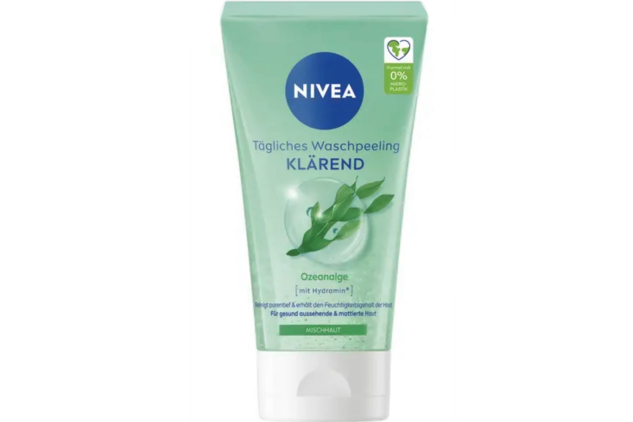NIVEA Clarifying Daily Wash Face Scrub 150ml