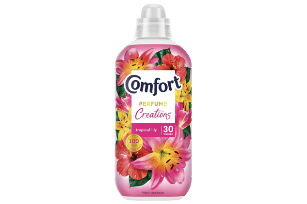 Comfort Tropical Lily Fabric Conditioner 8 x 900ml