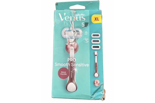 Gillette Venus Sensitive Rose Gold Razor + 3 Blades