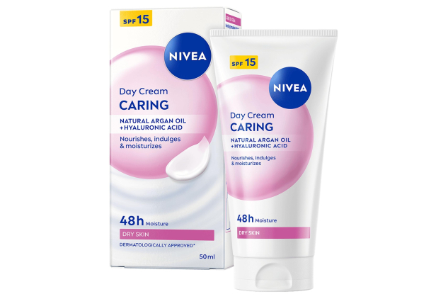 NIVEA Caring Day Face Cream SPF15 50ml